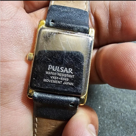 Pulsar Quartz Watch Gold Tone Tank VX51-X349 Roman Dial Leather Straps Working - Picture 8 of 9